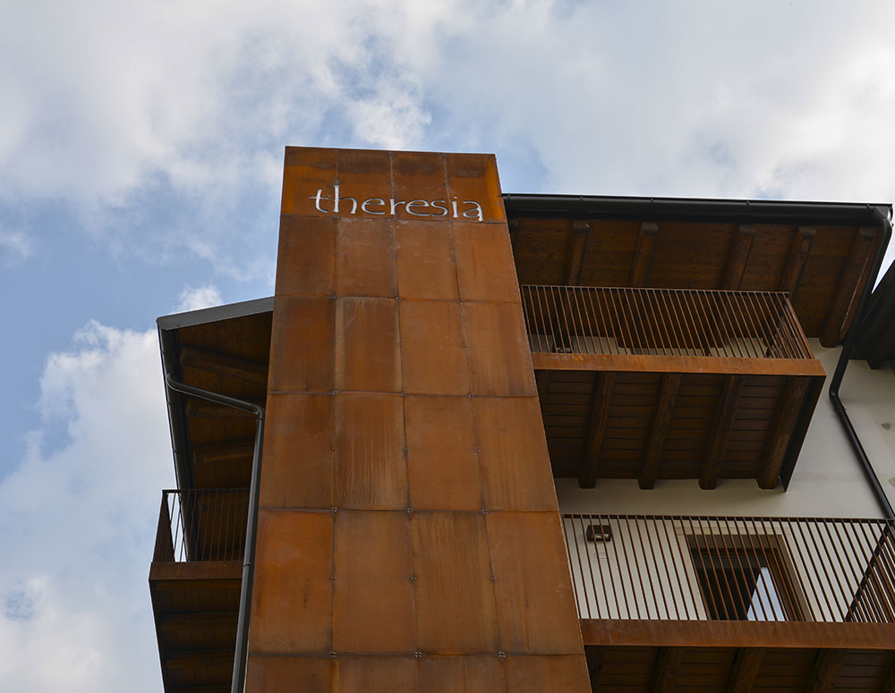 B & B Theresia di Planchestainer Silvio | BeB Theresia a Riva del Garda, a 1 km dalle spiagge del Lago di Garda in Trentino