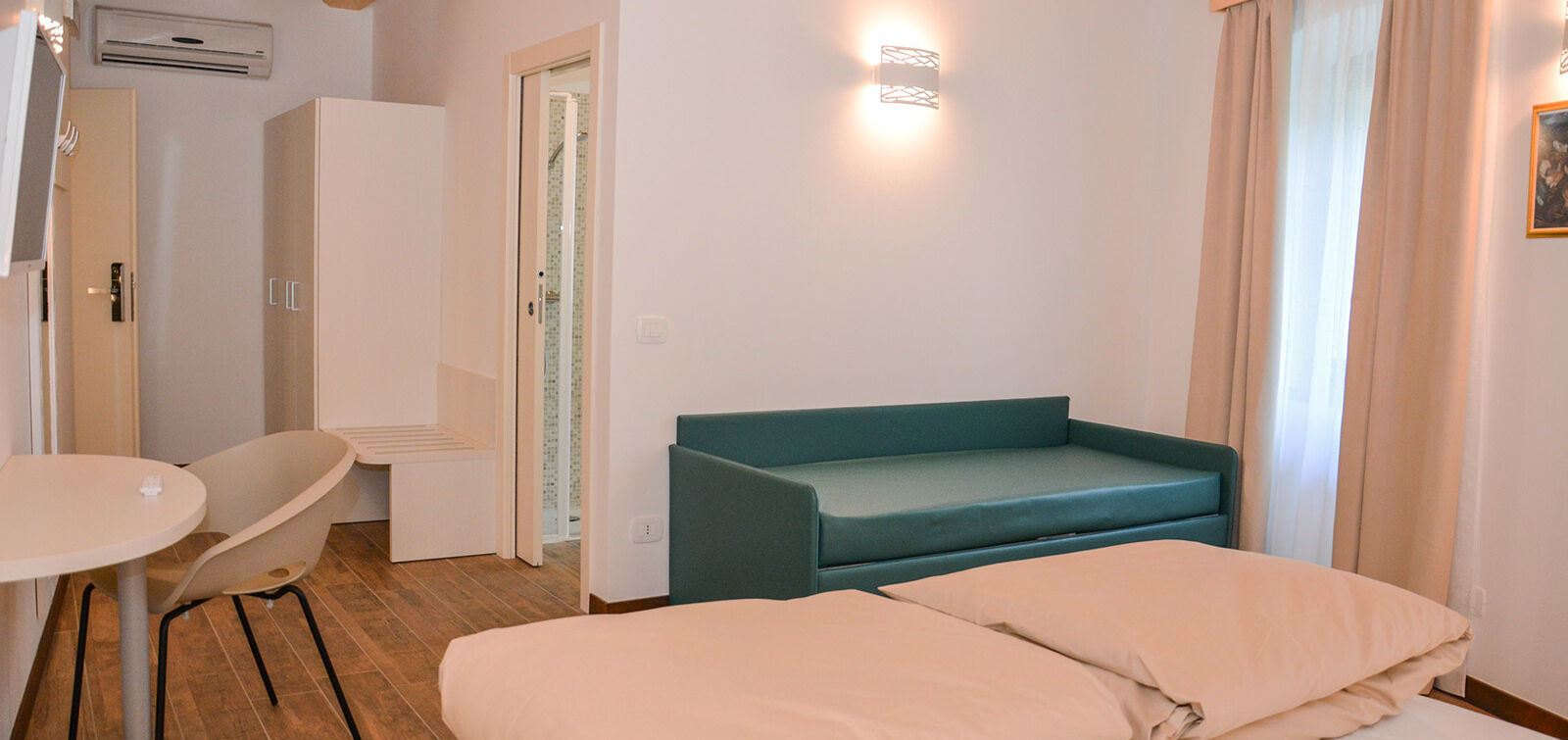 Comfort room